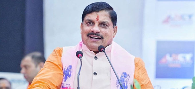 Chief Minister Dr. Mohan Yadav on the Yatri Parivahan Vision Summit 2026