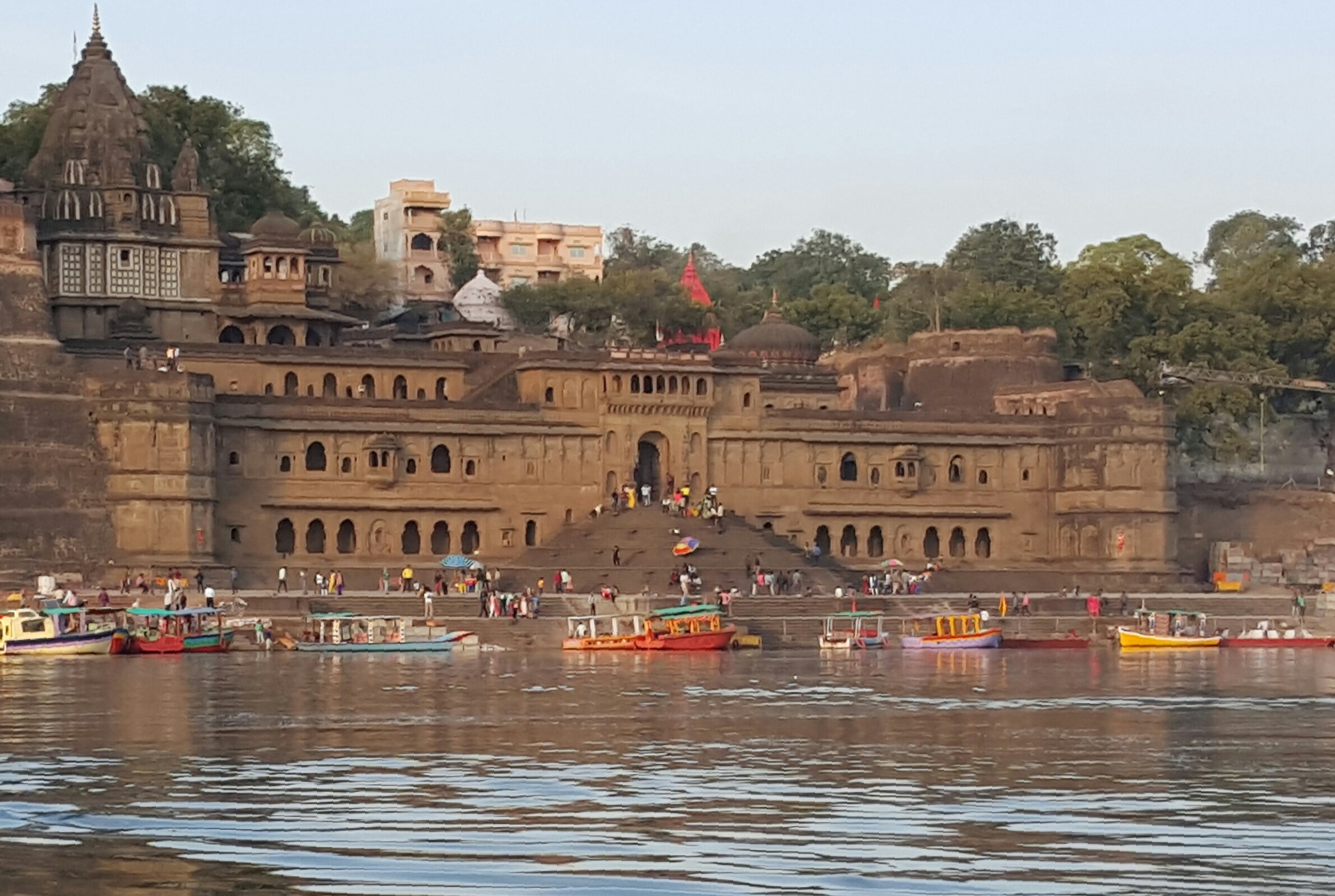 Maheshwar riverfront fort